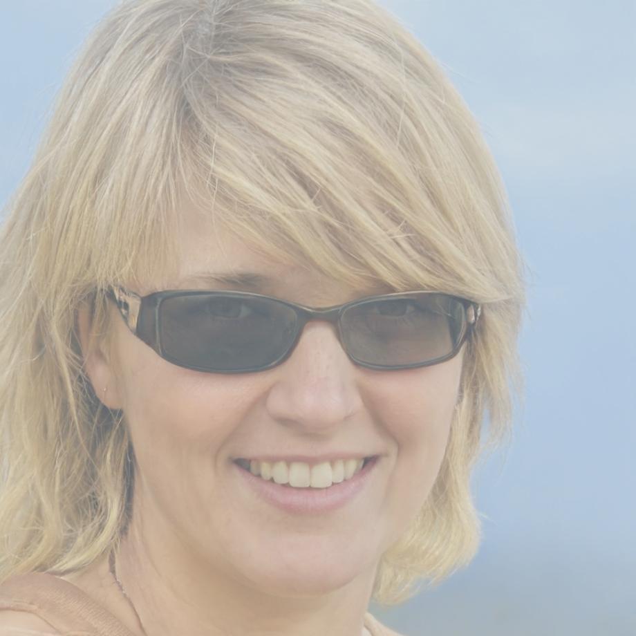 María González